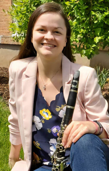 Picture of clarinet player Jenna Taylor